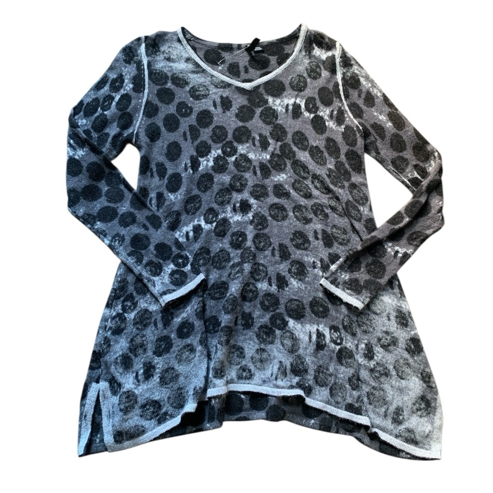 Ethyl Black and Gray Polka Dot Long Sleeve Top